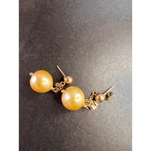 14k yellow gold South Seas Pearl dangle earrings - Picture 5 of 14